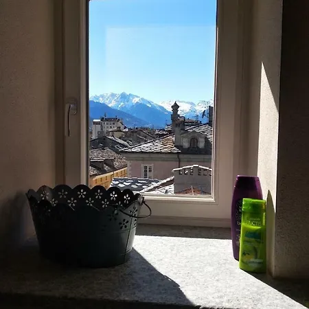Maison Soleil - Mansarda Apartment Aosta